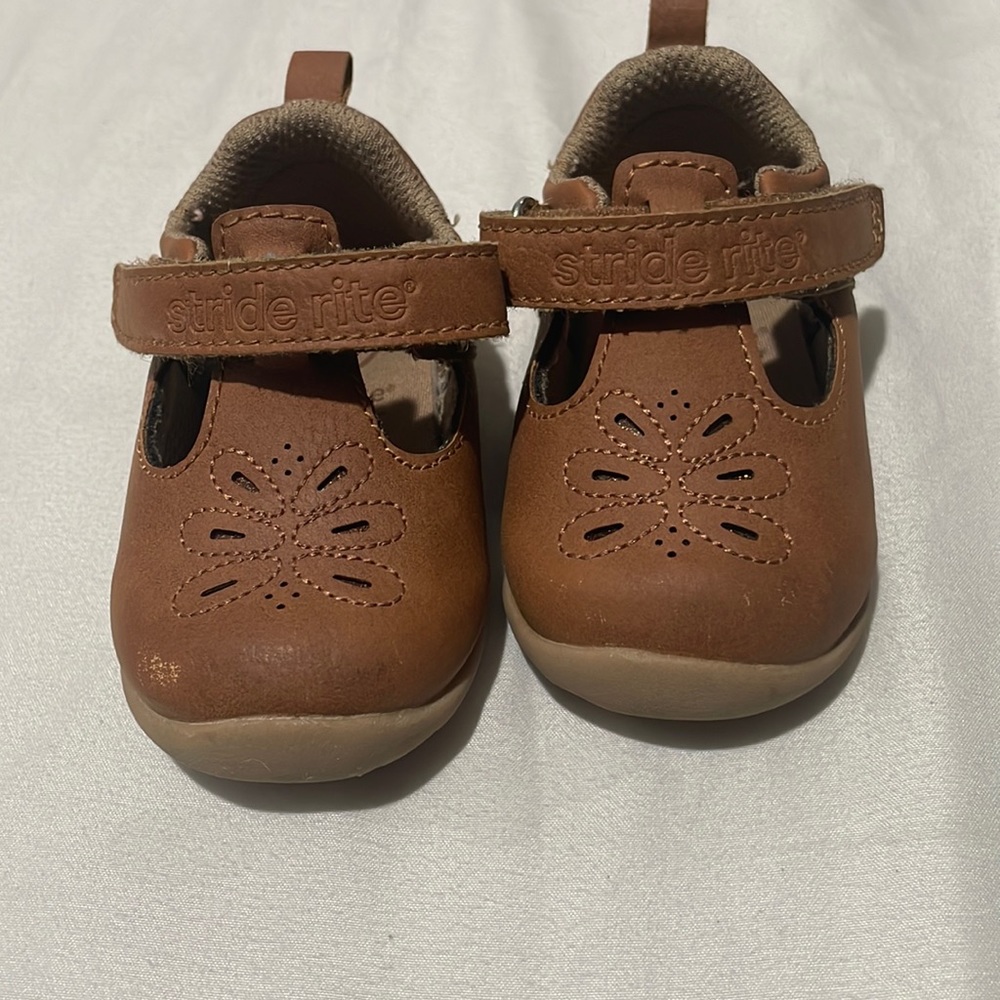 Stride rite girls shoes size 3M